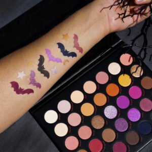 Kara Beauty On the Haunt' Creative Eye Palette