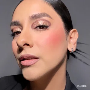 Moira DIAMOND DAZE LIQUID SHADOW (029, COMMITTED)