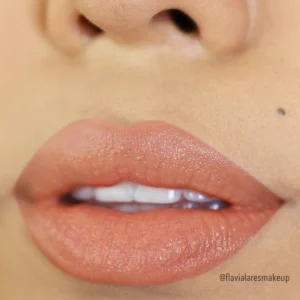 Moira SIGNATURE LIPSTICK (001, NUDE CHIC)