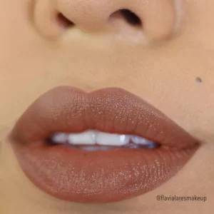 Moira SIGNATURE LIPSTICK (002, MOCHA)