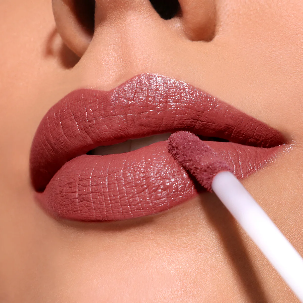 Moira LIP DIVINE LIQUID LIPSTICK (010, ROGUE)