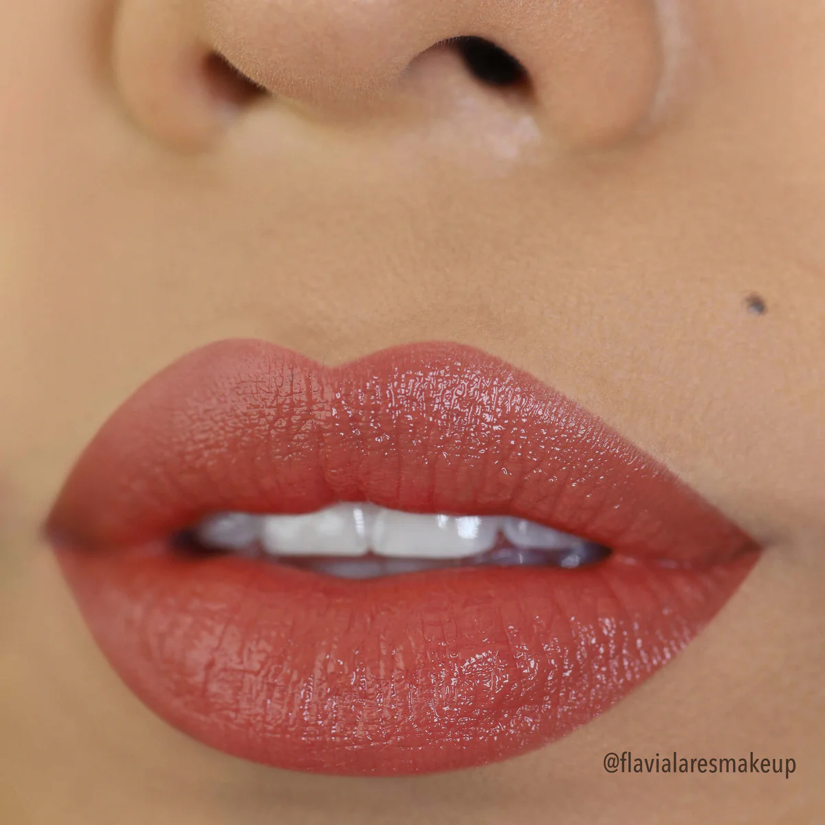 Moira SIGNATURE LIPSTICK (003, PEACH NUDE)