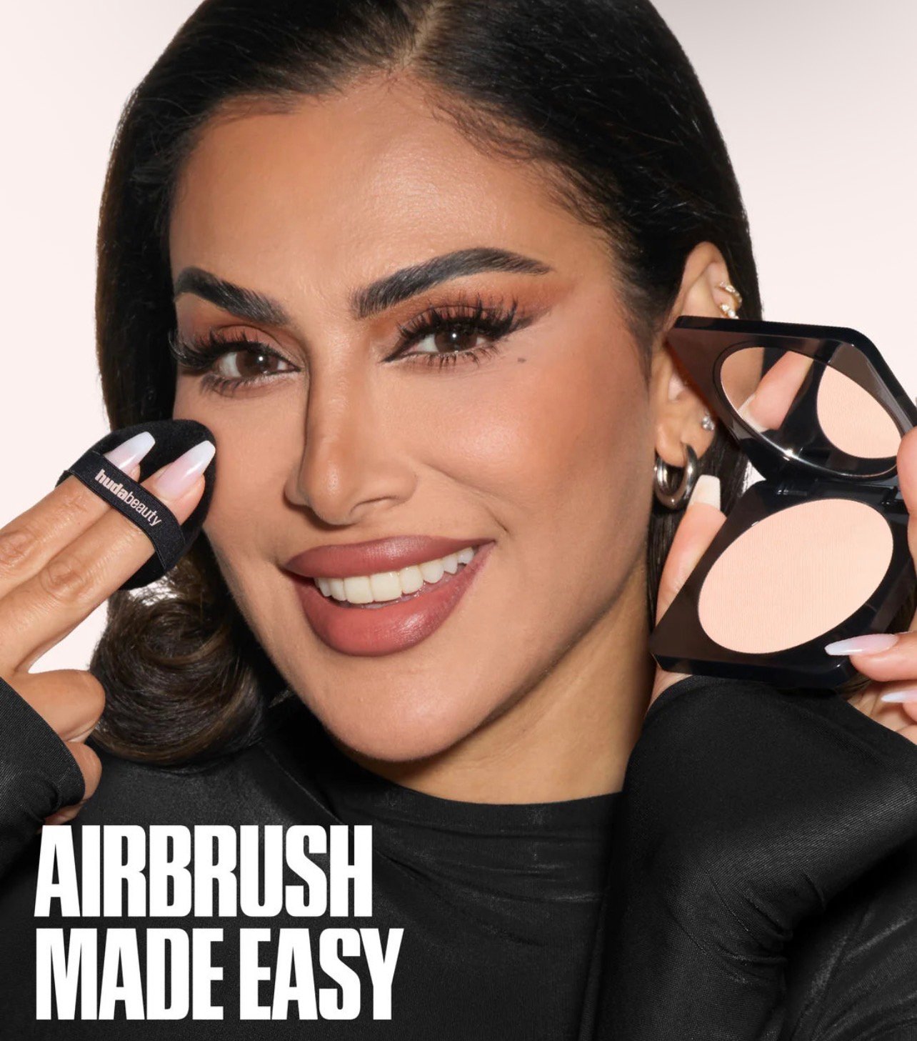Huda Beauty EASY BAKE PRESSED POWDER Peach Cupcake - Image 9